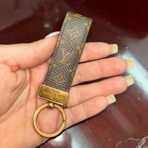 Lv keychain